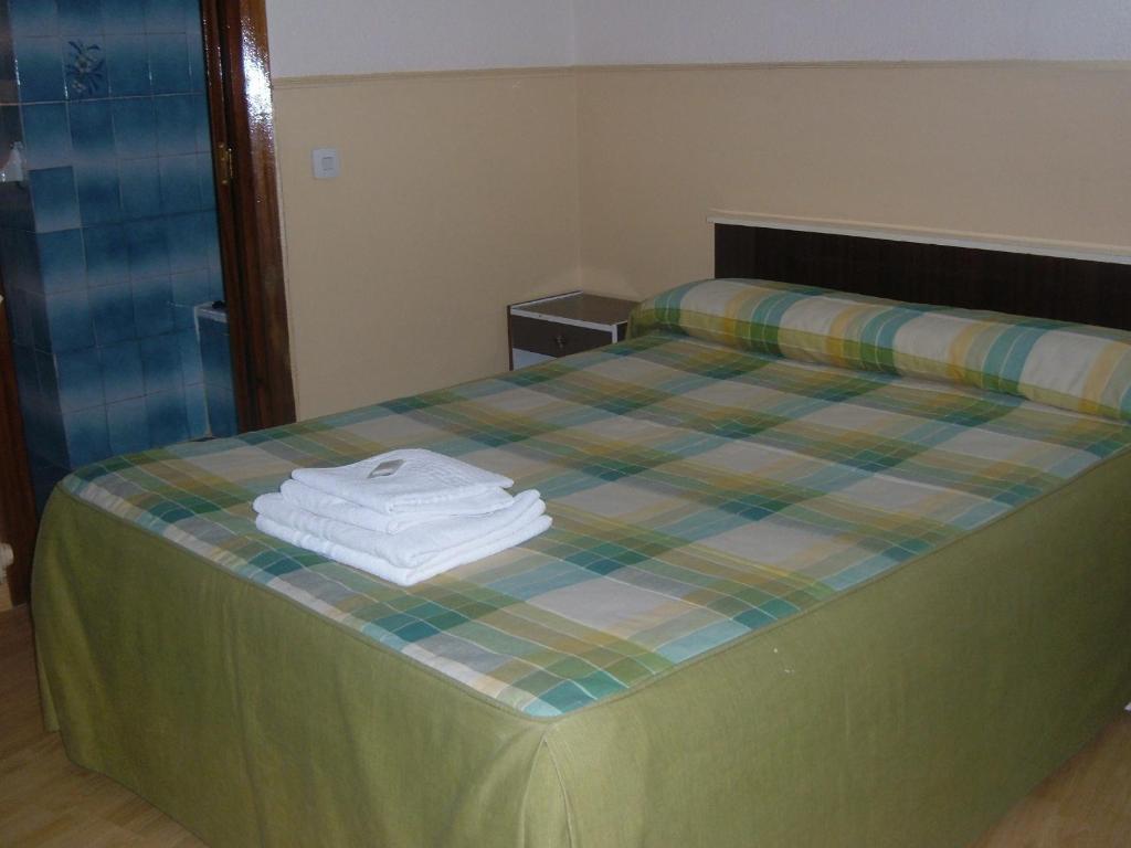 Hostal Olga Madrid Szoba fotó
