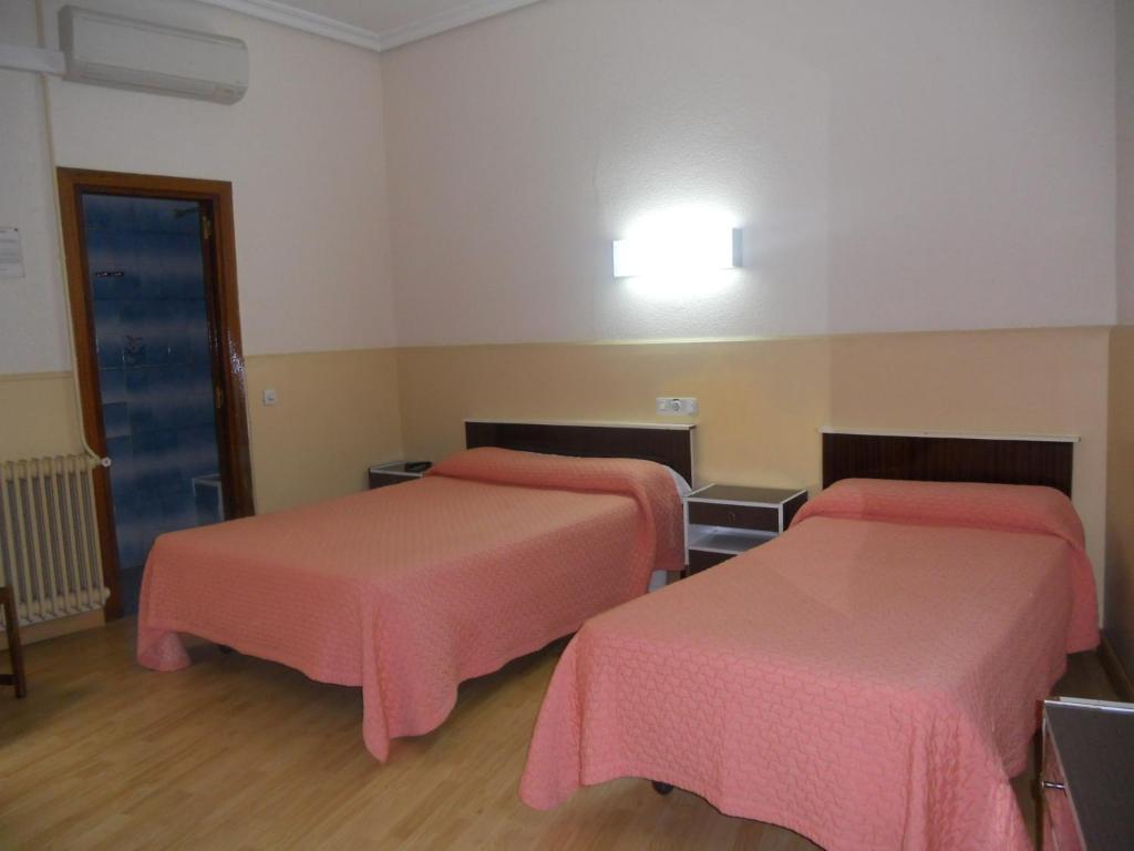 Hostal Olga Madrid Szoba fotó