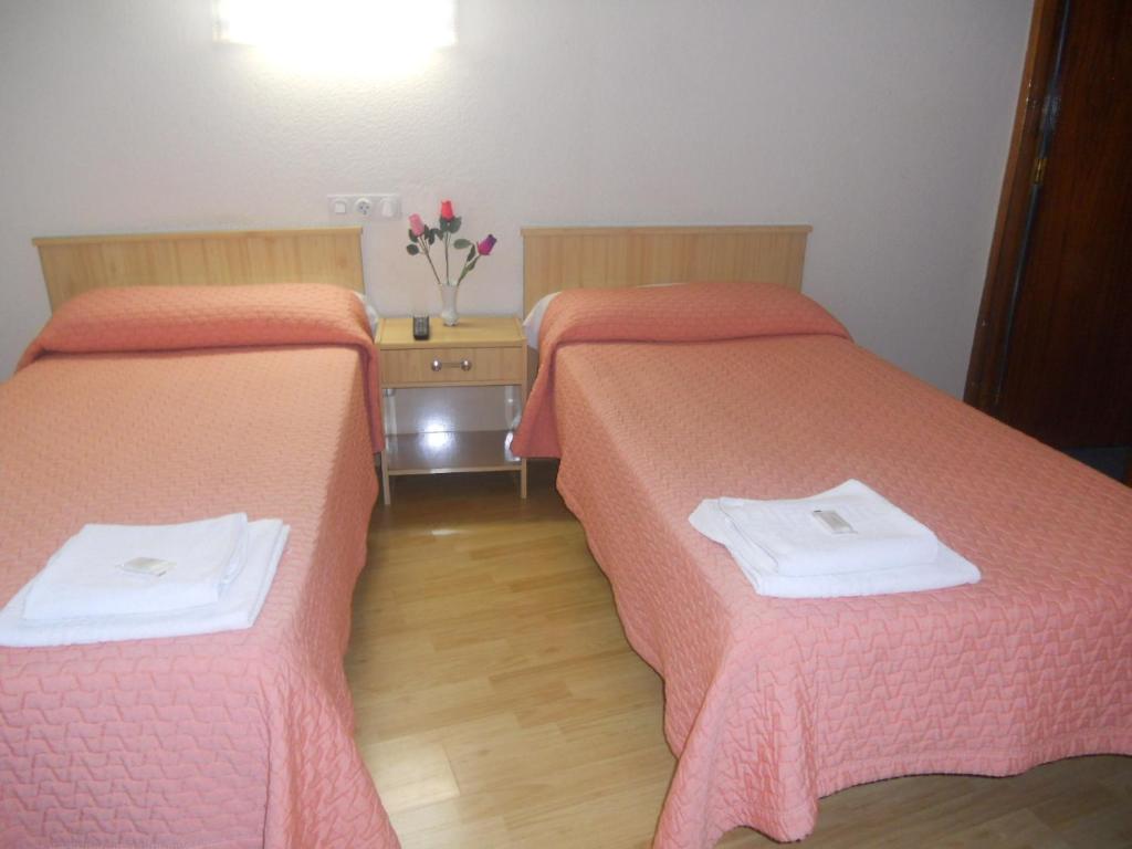 Hostal Olga Madrid Szoba fotó