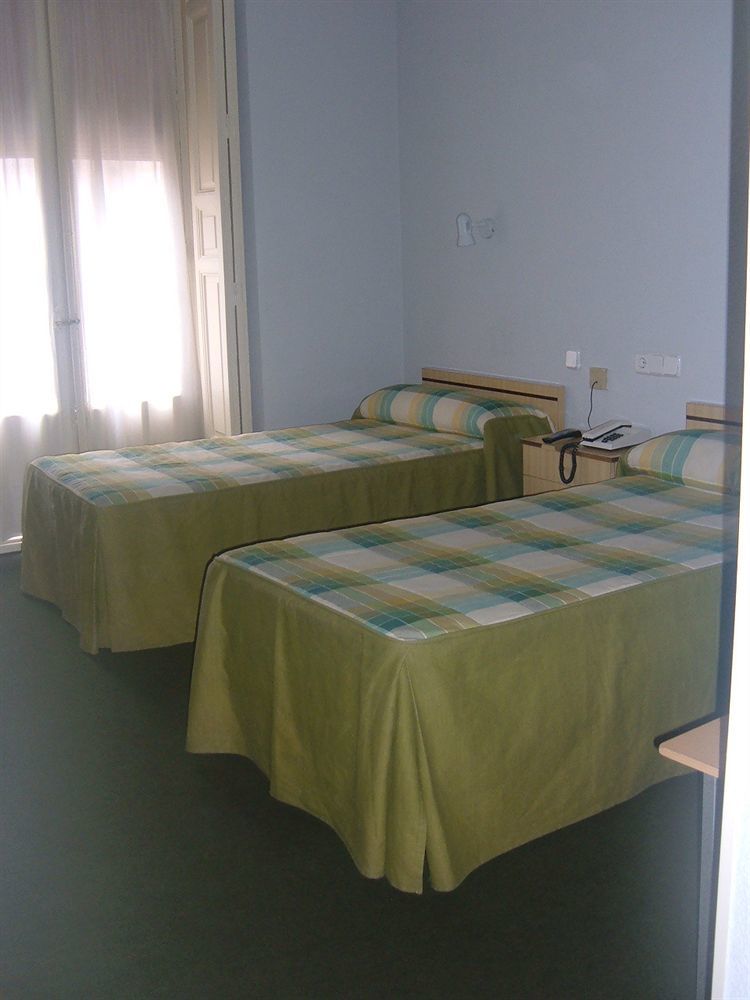 Hostal Olga Madrid Kültér fotó
