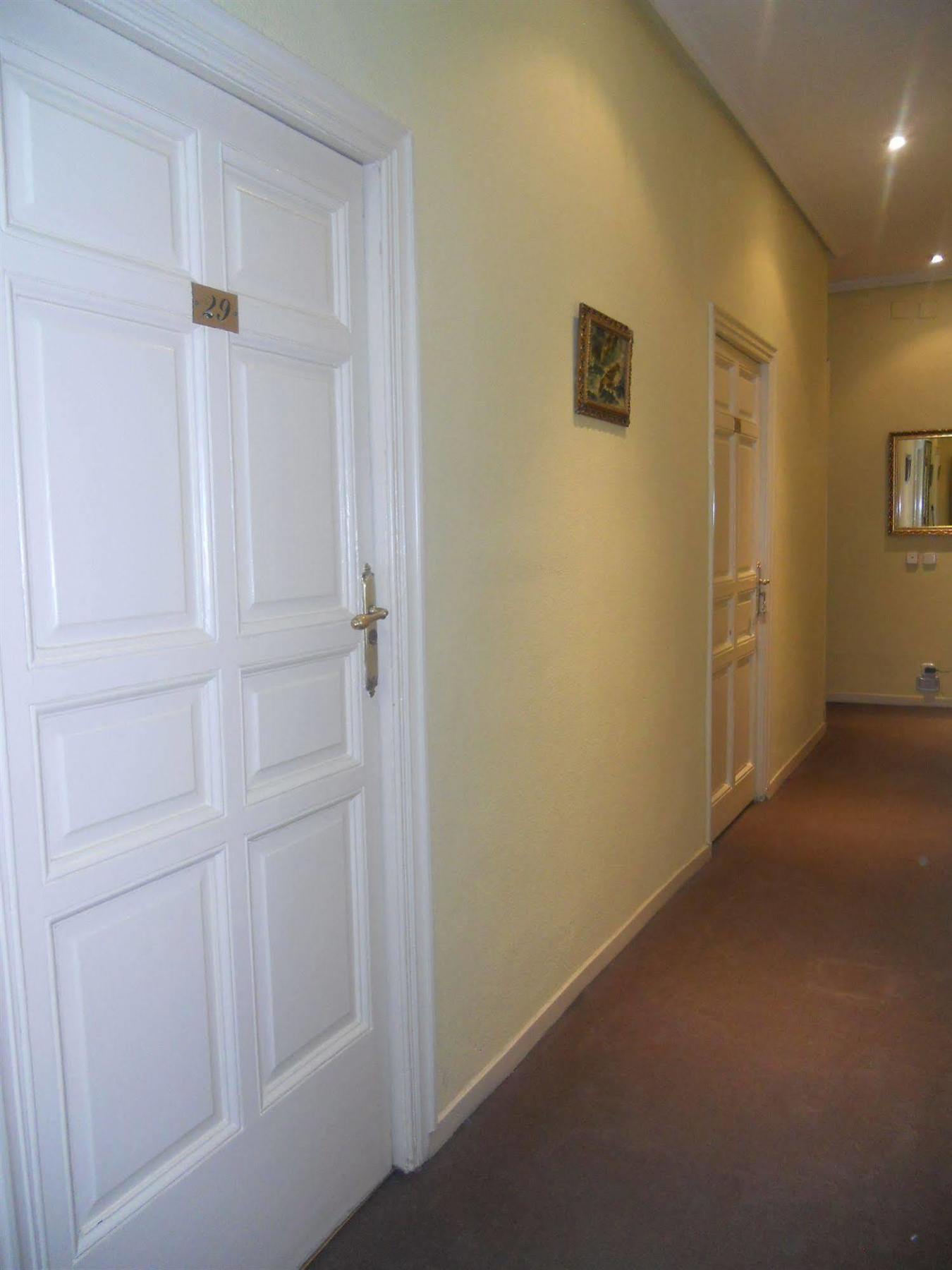 Hostal Olga Madrid Kültér fotó